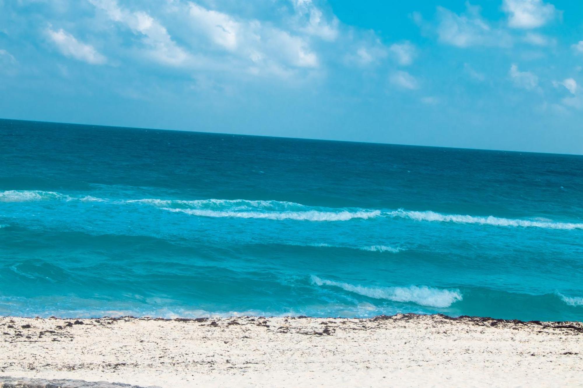 Beachfront Apartments Cancún Esterno foto